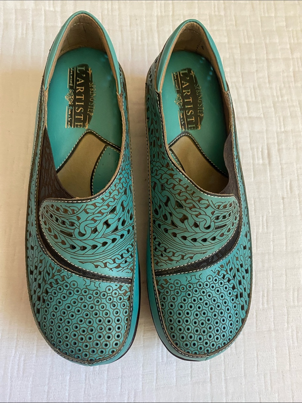 L'ATISTE Teal Leather Laser-Cut Slip-On Flats with Brown Trim